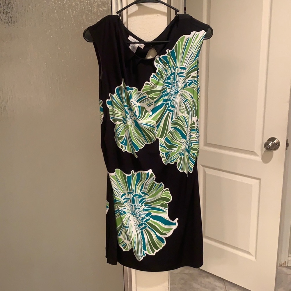Black and green dress